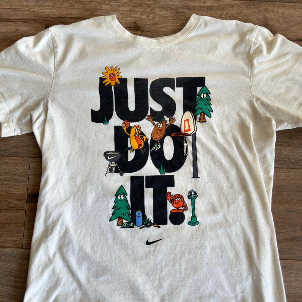 Nike Dri-FIT Hoops Just Do It Coconut Milk Graphic Tee Mens Medium